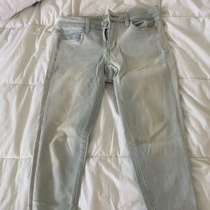 BRAND NEW Light Wash Jeggings